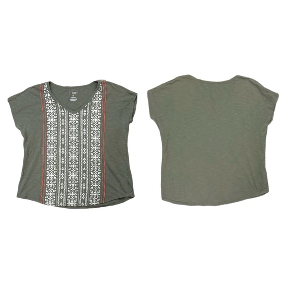 Stylish Women's Short Sleeve Tee Collection Size XL - Picture 5 of 8